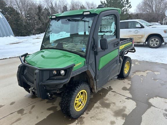 Image of John Deere XUV 835R equipment image 2