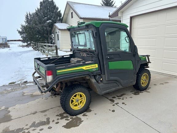 Image of John Deere XUV 835R equipment image 3