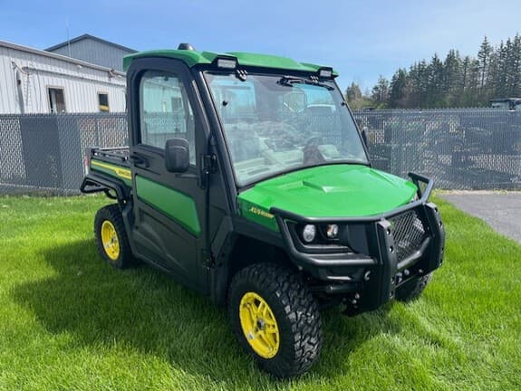 Image of John Deere XUV 835R equipment image 4