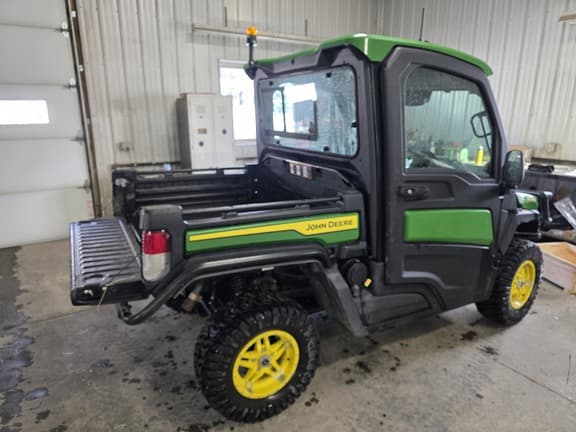 Image of John Deere XUV 835R equipment image 2