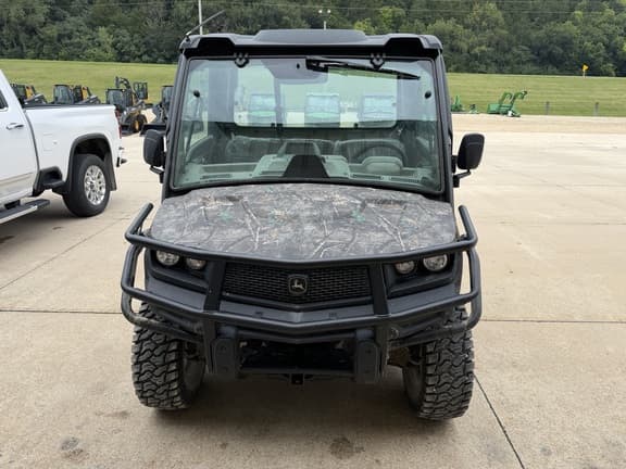 Image of John Deere XUV 835R equipment image 3