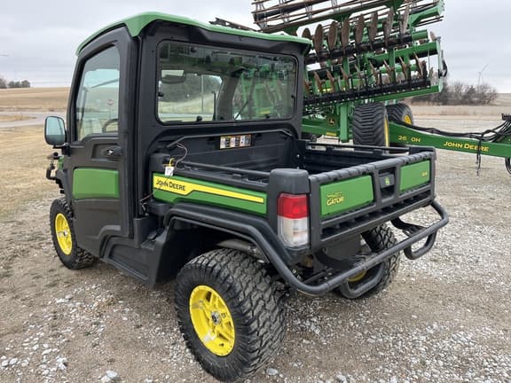 Image of John Deere XUV 835R equipment image 3