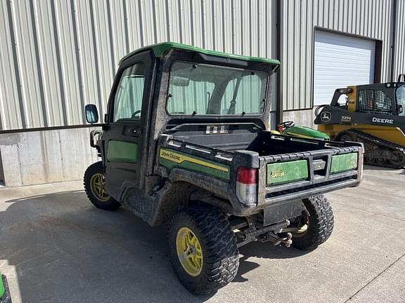 Image of John Deere XUV 835R equipment image 1