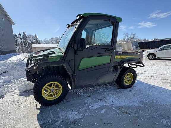 Image of John Deere XUV 835R Primary image