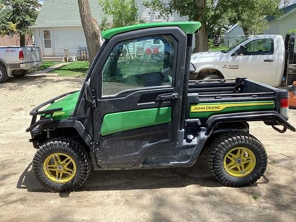 Image of John Deere XUV 835R equipment image 4