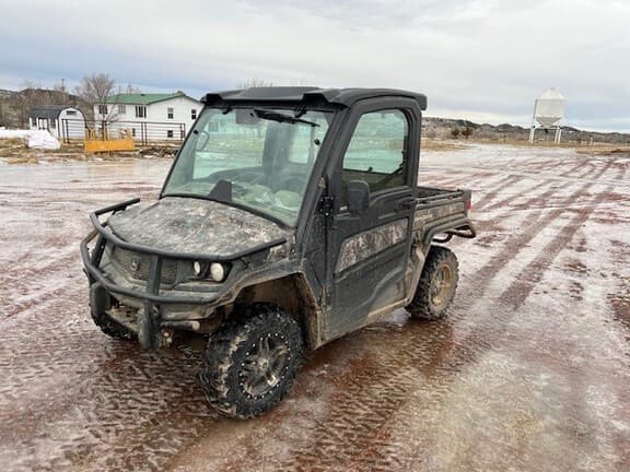 Image of John Deere XUV 835R equipment image 1