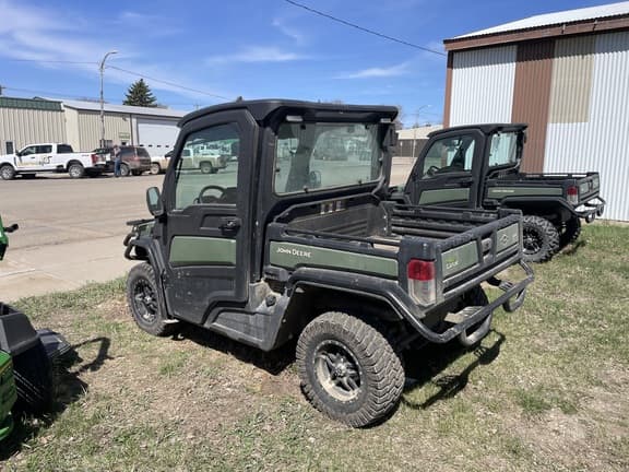 Image of John Deere XUV 835R Image 1