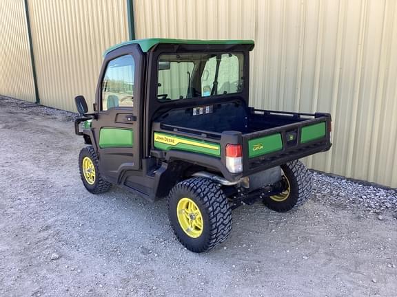 Image of John Deere XUV 835R equipment image 3