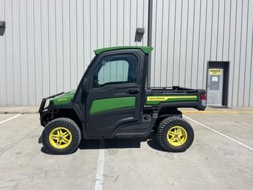 Main image John Deere XUV 835R