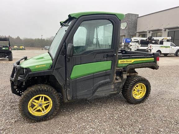 Image of John Deere XUV 835R equipment image 2