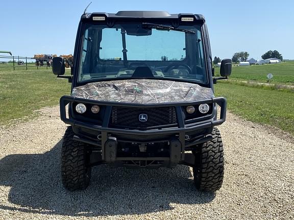 Image of John Deere XUV 835R equipment image 1