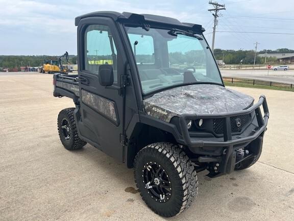 Image of John Deere XUV 835R Primary image