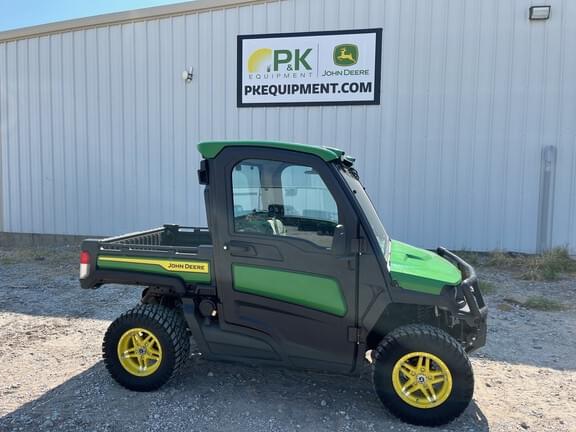 Image of John Deere XUV 835R equipment image 1