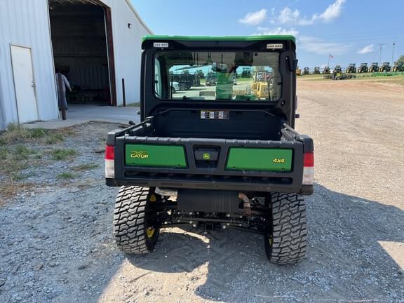 Image of John Deere XUV 835R equipment image 3