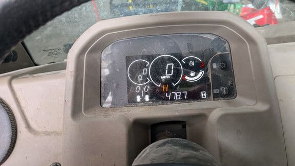 Image of John Deere XUV 835R equipment image 4