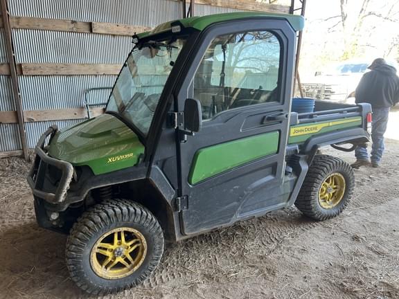 Image of John Deere XUV 835R Primary image