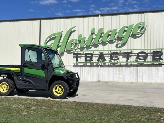Image of John Deere XUV 835R equipment image 4