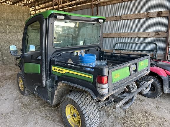 Image of John Deere XUV 835R equipment image 4