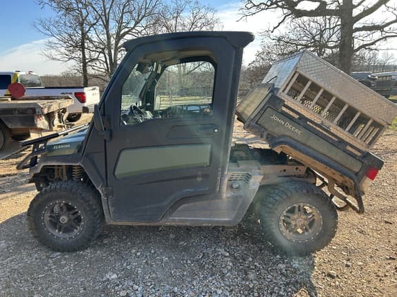 Image of John Deere XUV 835R Primary image