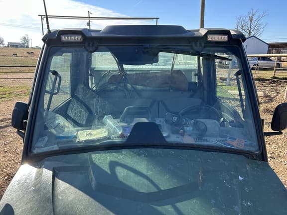 Image of John Deere XUV 835R equipment image 4