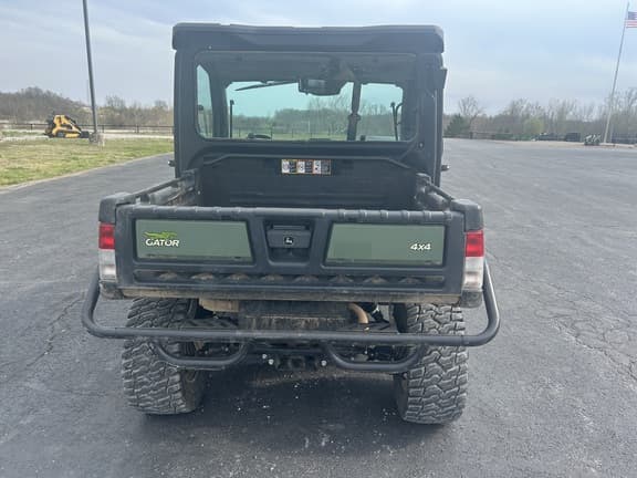 Image of John Deere XUV 835R equipment image 3