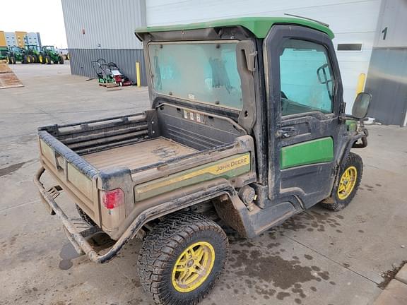 Image of John Deere XUV 835R equipment image 4