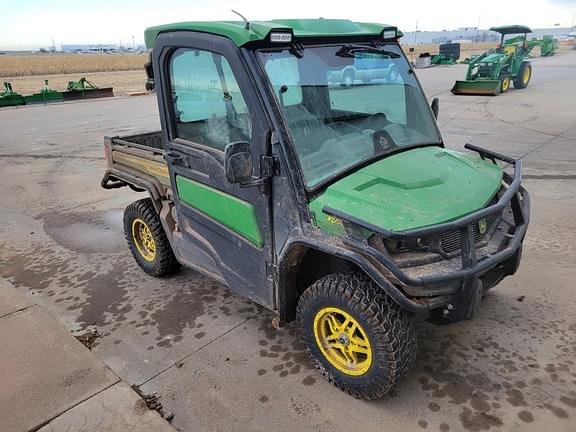 Image of John Deere XUV 835R equipment image 1