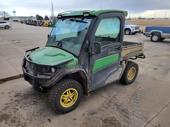 Image of John Deere XUV 835R equipment image 2