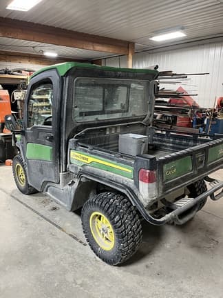 Image of John Deere XUV 835R equipment image 4
