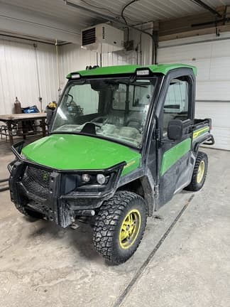 Image of John Deere XUV 835R equipment image 1