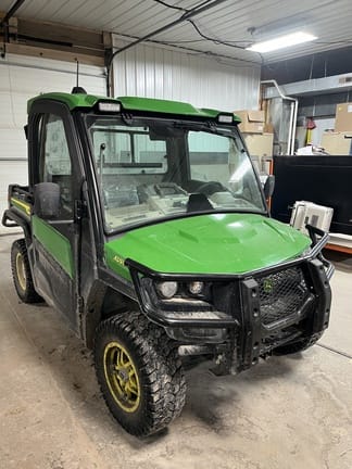 2024 John Deere XUV 835R Equipment Image0