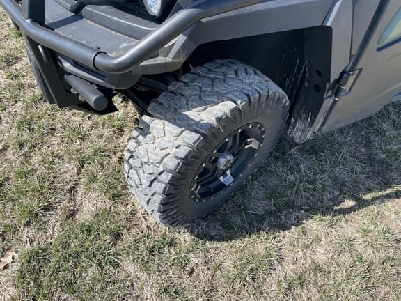 Image of John Deere XUV 835R equipment image 4