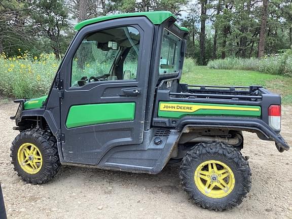 Image of John Deere XUV 835R equipment image 3