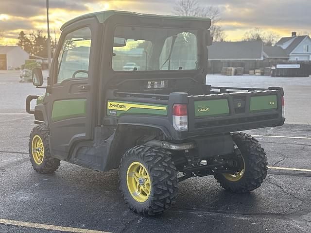 Image of John Deere XUV 835R equipment image 3