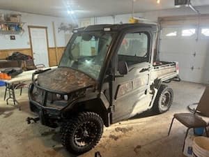 2024 John Deere XUV 835R Image