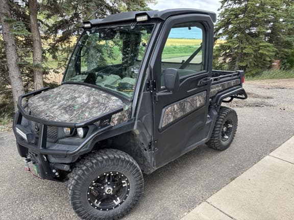 Image of John Deere XUV 835R Primary image