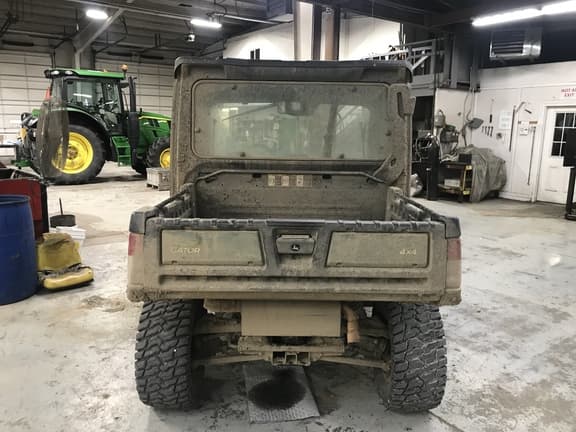 Image of John Deere XUV 835R equipment image 3