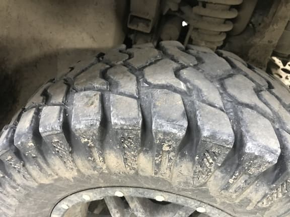 Image of John Deere XUV 835R equipment image 2