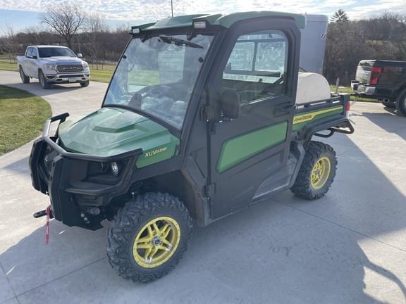 Image of John Deere XUV 835R equipment image 2