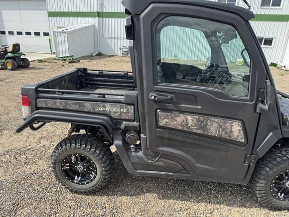 Image of John Deere XUV 835R equipment image 4