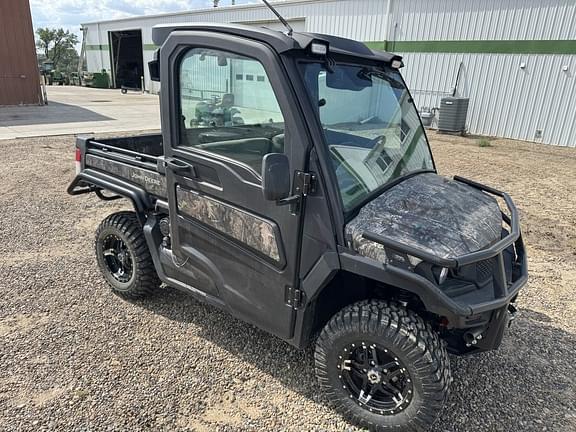 Image of John Deere XUV 835R equipment image 3