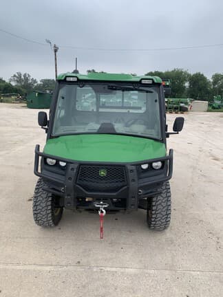 Image of John Deere XUV 835R equipment image 2