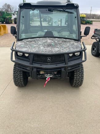 Image of John Deere XUV 835R equipment image 1