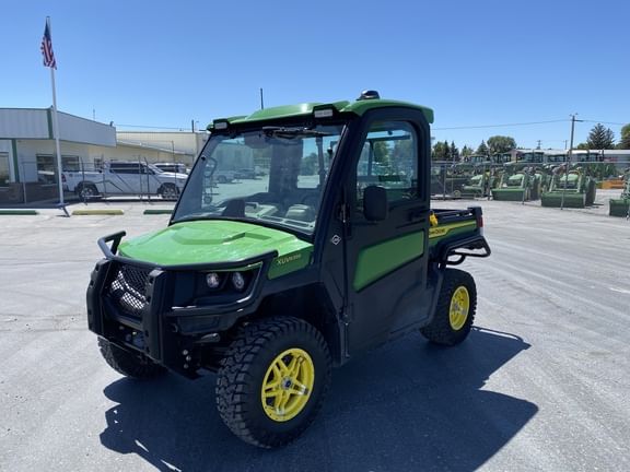 2024 John Deere XUV 835R Equipment Image0