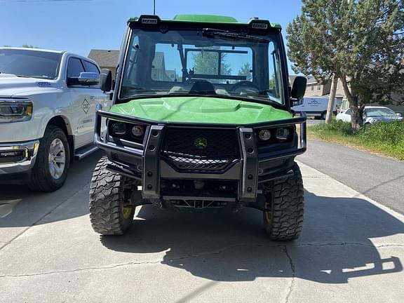 Image of John Deere XUV 835R equipment image 3