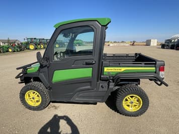 Main image John Deere XUV 835R