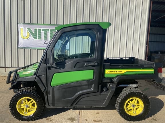 Image of John Deere XUV 835R Primary image