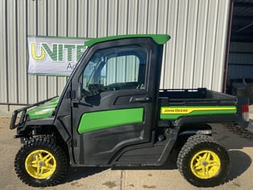 Main image John Deere XUV 835R
