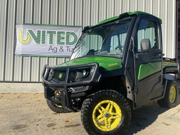 Image of John Deere XUV 835R equipment image 2