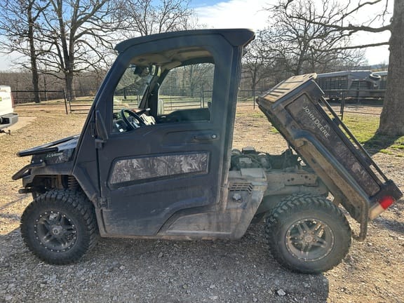 2024 John Deere XUV 835R Equipment Image0